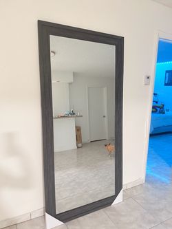 Big mirror / Espejo grande