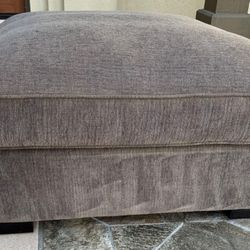 Big OTTOMAN
