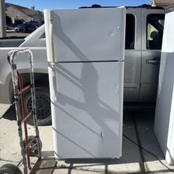 Kenmore Refrigerator 