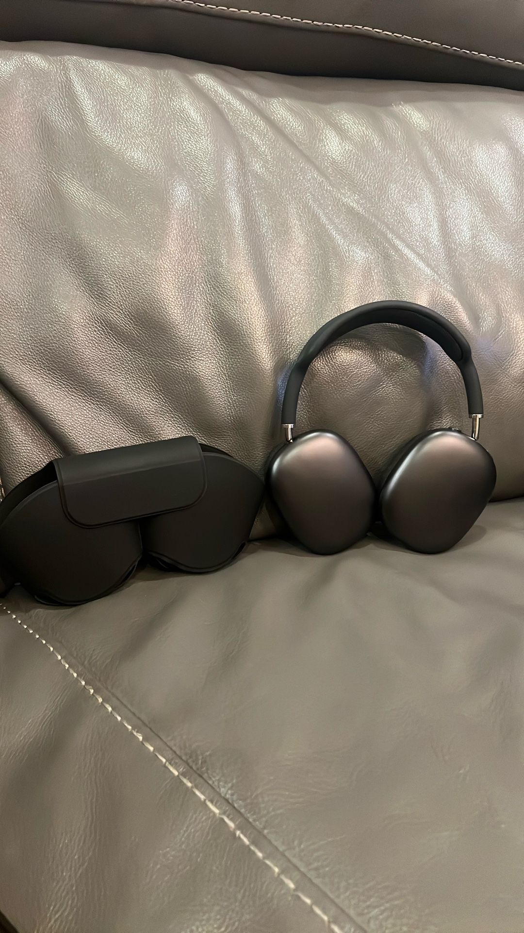 AirPod Max- Black