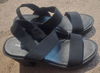 Madden Girl Black Strappy Sandals