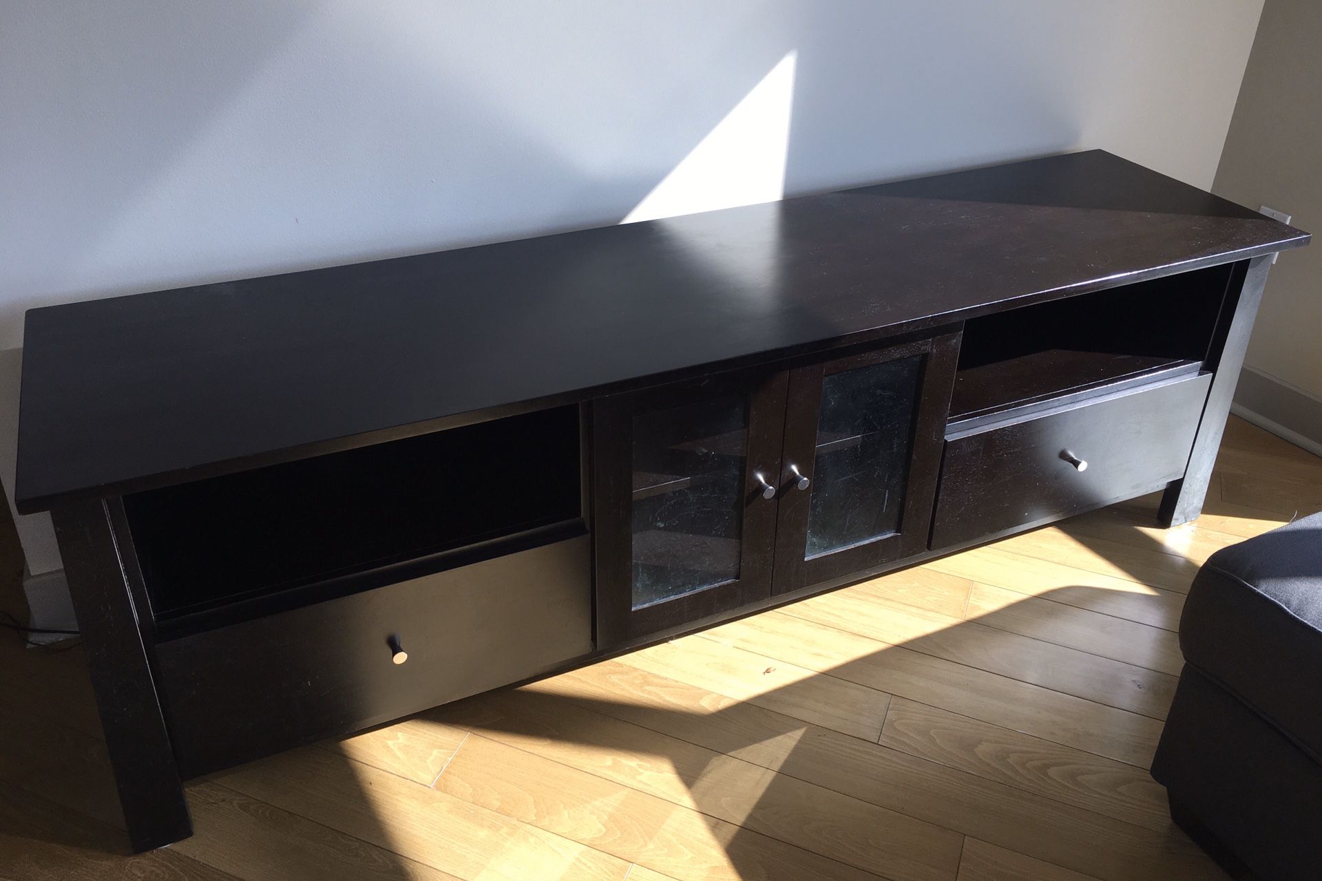 Wood Multimedia TV Stand with Cabinets