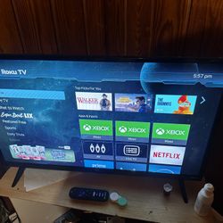 Roku TV 32in