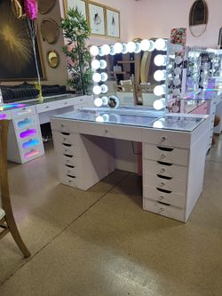 Big Vanity Table & Mirro With Bluetooth Speakers 