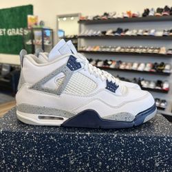 Jordan 4 Midnight Navy Size 10 Pre-Owned 