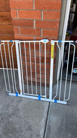 Regalo extra wide baby gate 29-49”