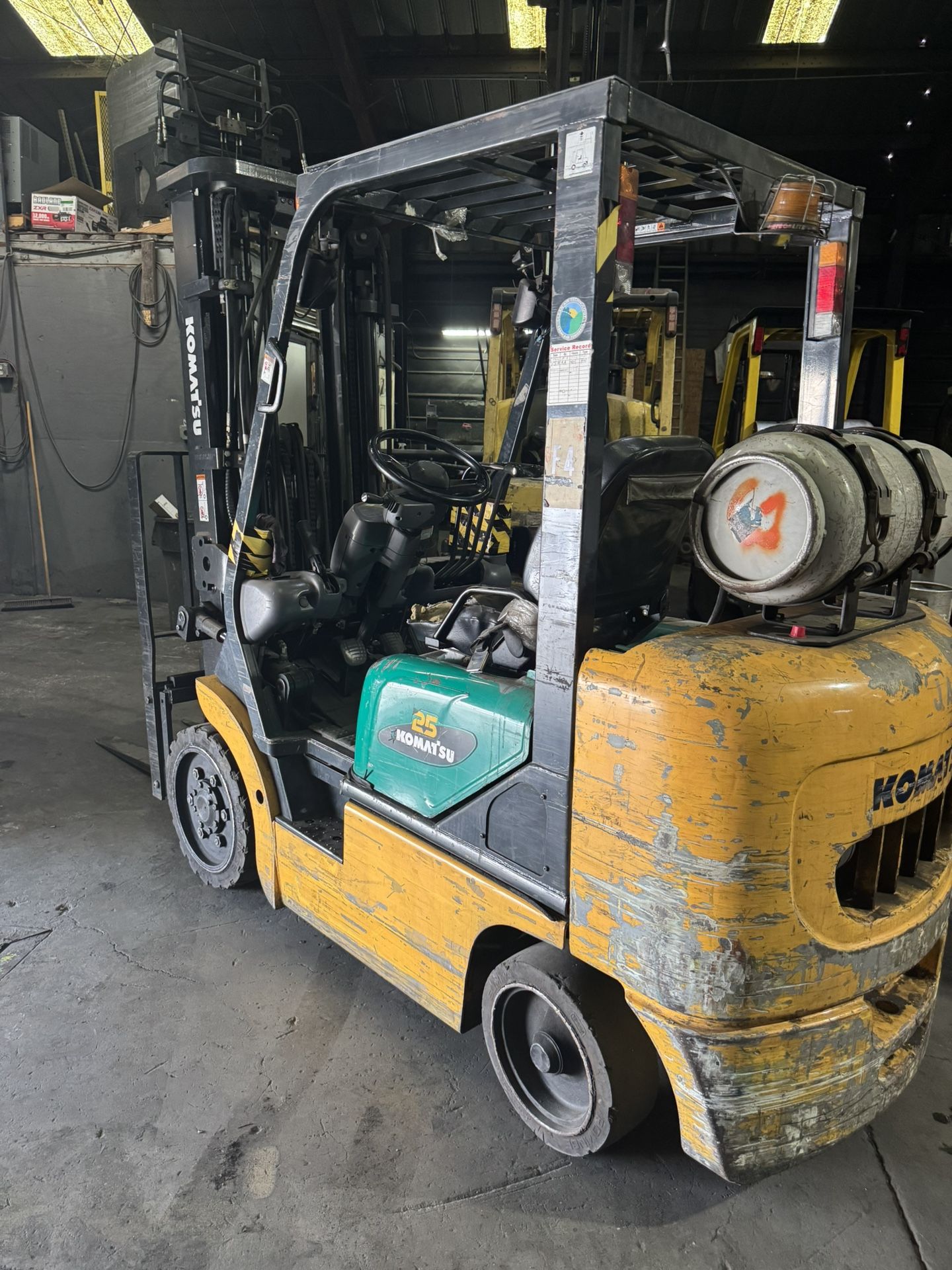 Forklift 