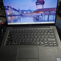 DELL LATITUDE 7400 WINDOWS 11 PRO
INTEL CORE I5
16GB RAM 
256GB NVME 
SUPER FAST
BACKLIT KEYBOARD
EXELLENT BATTERY LIFE
NO ISSUES WHATSOEVER
MICROSOFT