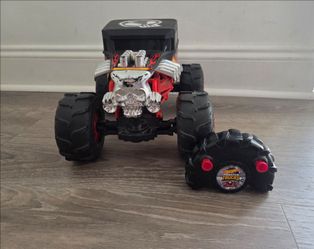 Hot Wheels Monster Trucks RC Bone Shaker