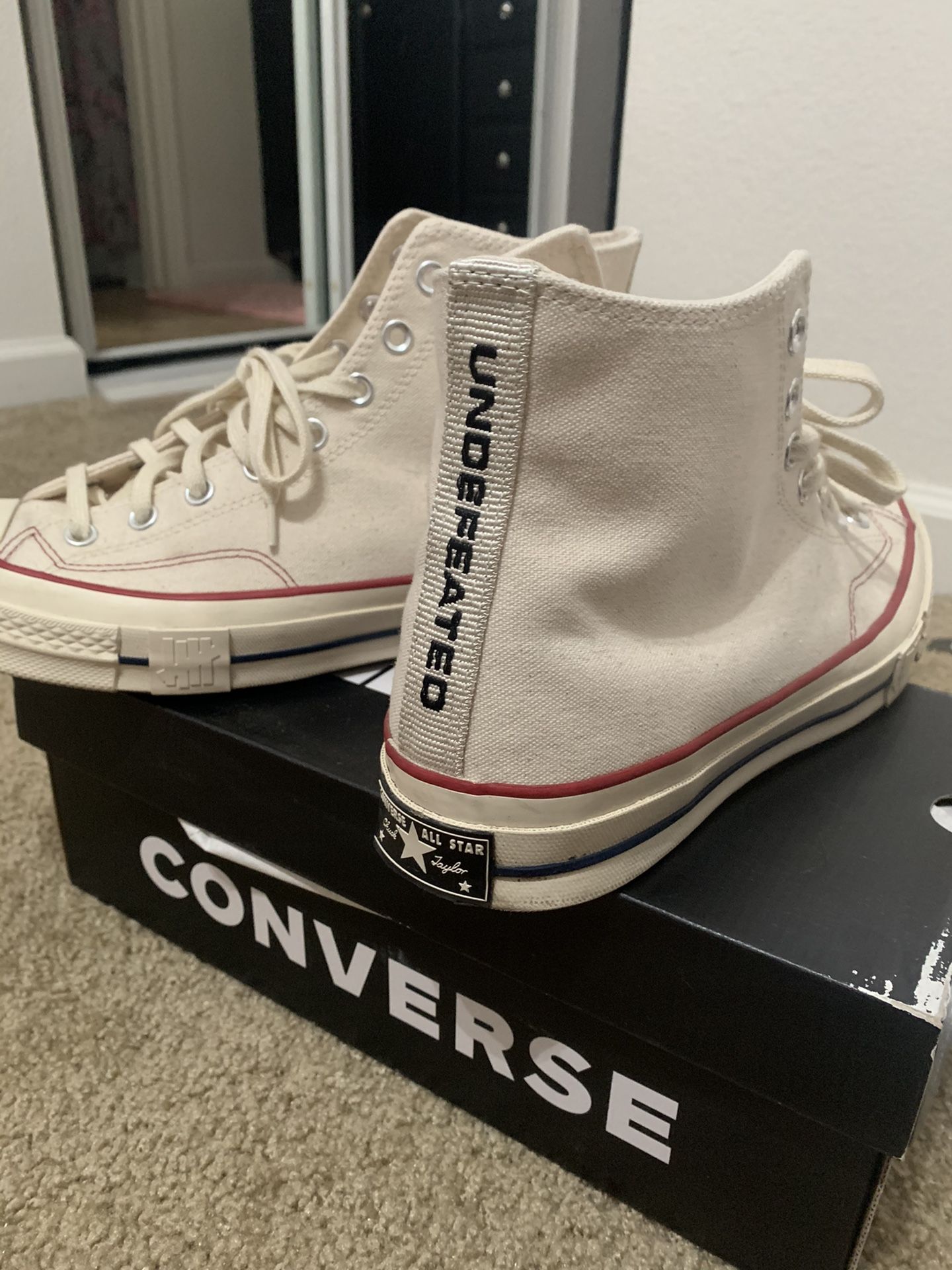 Size 9 1/2 undefeated X converse