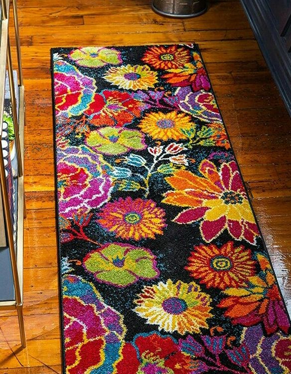 2' x 6' Modern Floral Runner Rug