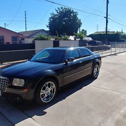 Chrysler 300 V6