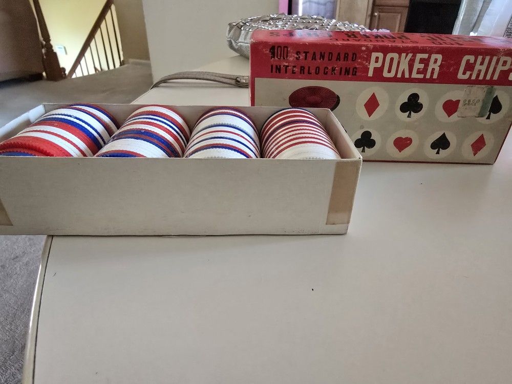 VINTAGE POKER CHIPS 2 BOXES