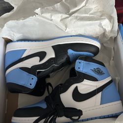 Air Jordan 1 Unc Toe