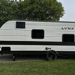For Sale: 2024 LYNX Travel Trailer | Rebuilt Title 🔥