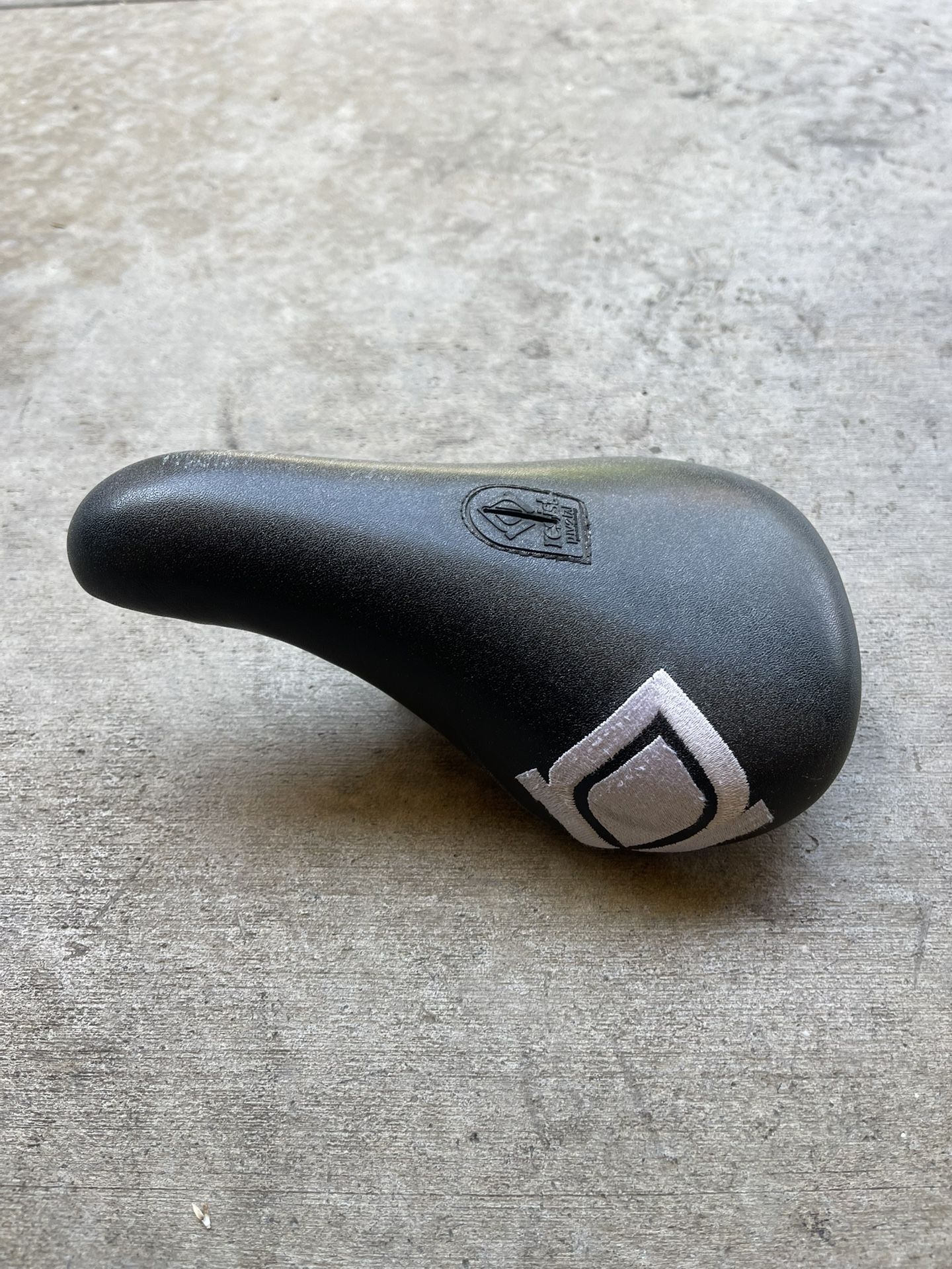 Resist Pivotal Fgfs Seat