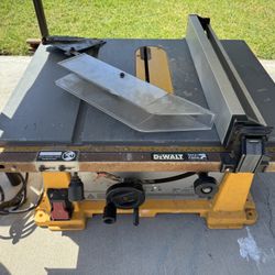 Dewalt DW744 10in Table Saw