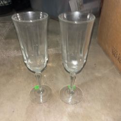 Vintage Set of 2 Champagne Flutes Glasses