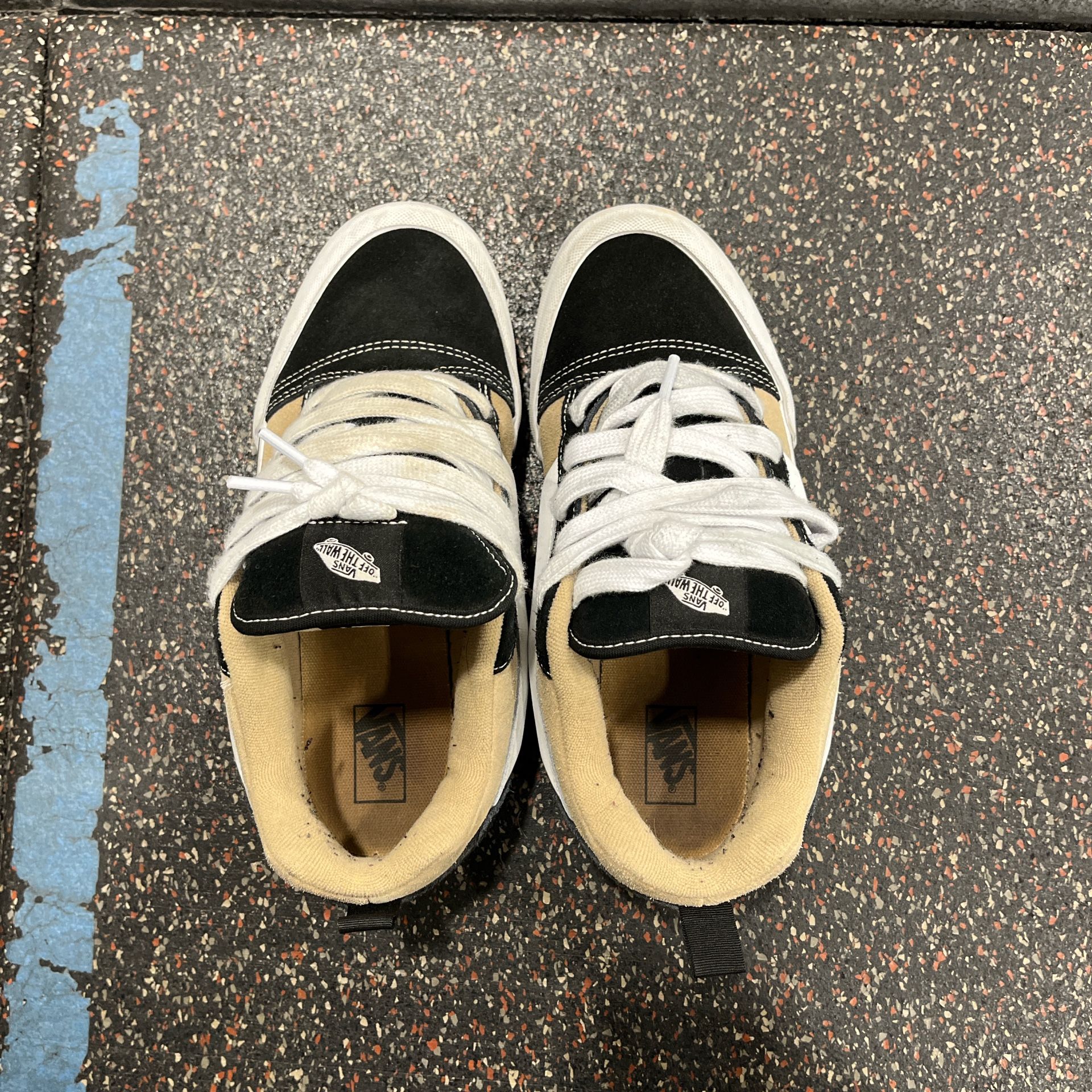 Vans Knu Skool - Size 7 (Open to Offers)