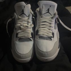 Jordan Four Military Black Size 7