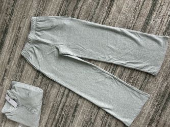 Alo Yoga Grey Flare Sweatpants with Tags