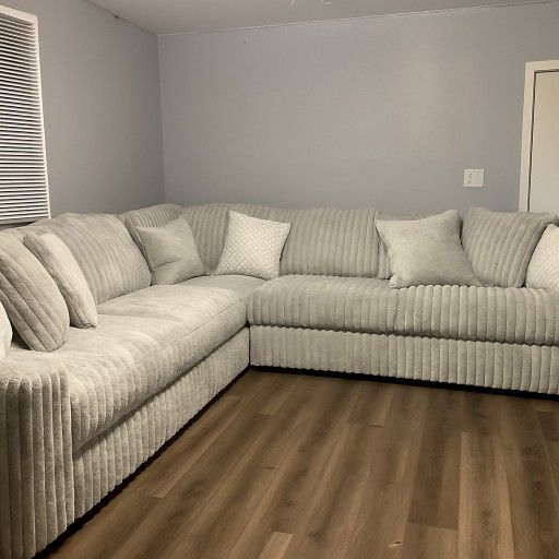Stupendous Couch 3 Piece