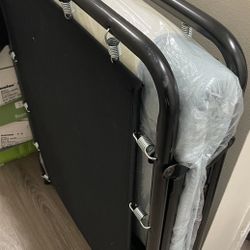 Foldable Cot