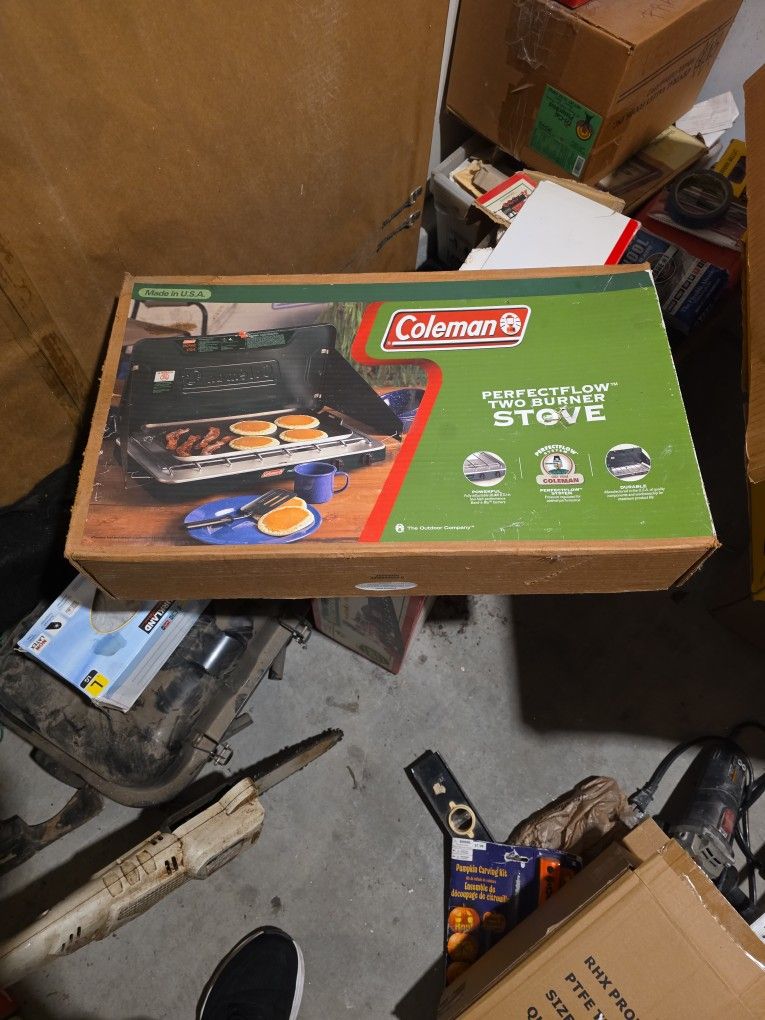 Coleman Perfectflow Two Burner Stove