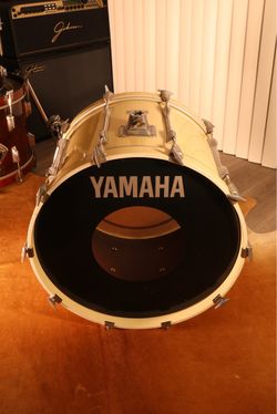 Yamaha MIJ Recording Custom Stage White 22”x16” Kick Drum