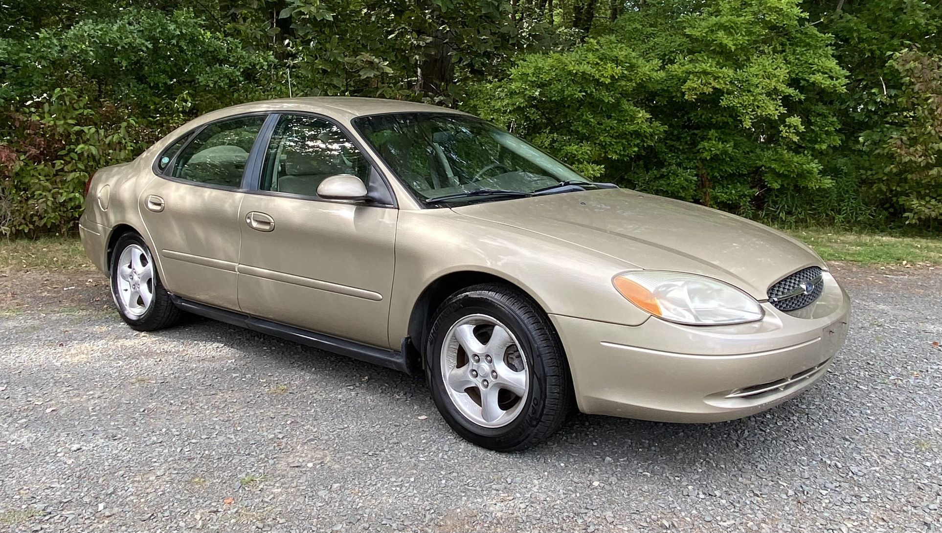 2001 Ford Taurus