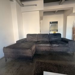 Black Sofa with Right-Side Chaise – Pick Up Only 