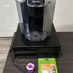 Keurig Coffee Maker + K-cup Drawer/Holder + Reusable Filter + Cleaning Kit