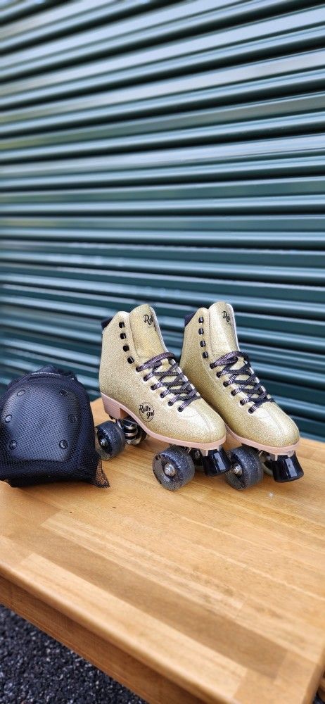 New Womens Retro Roller skates
