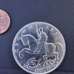 Great Britain  Crown 25th Anniversary   .500 Silver King George  V