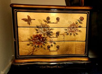 Vintage 3-Pc Chinoiserie Black Lacquer & Gold Leaf Bedroom Set - Velvet Lined
