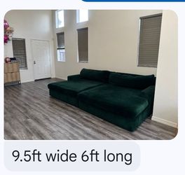 Emerald green lounge sofa (OFFER)