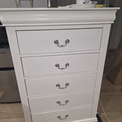 5 Drawer Dresser