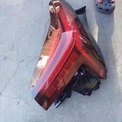 Left REAR CADILLAC CT5 TAILIGHT