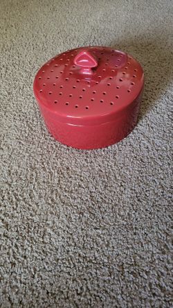 New Chantal Dishware $25.00