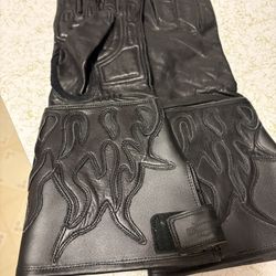 Women’s Leather Riding Gloves