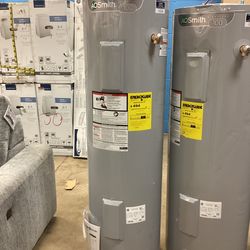 AO Smith Signature 100 40 Gallons Electric Water Heater New Scratch and Dent