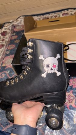 DollsKill WIDOW roller skates