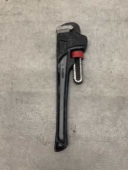 Husky 14” pipe wrench