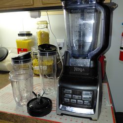 Auto IQ Nutri Ninja Blender