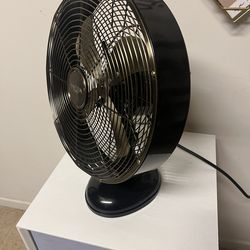 Retro metal fan