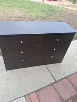 FREE DRESSER