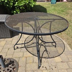 Black Wrought Iron Round Table