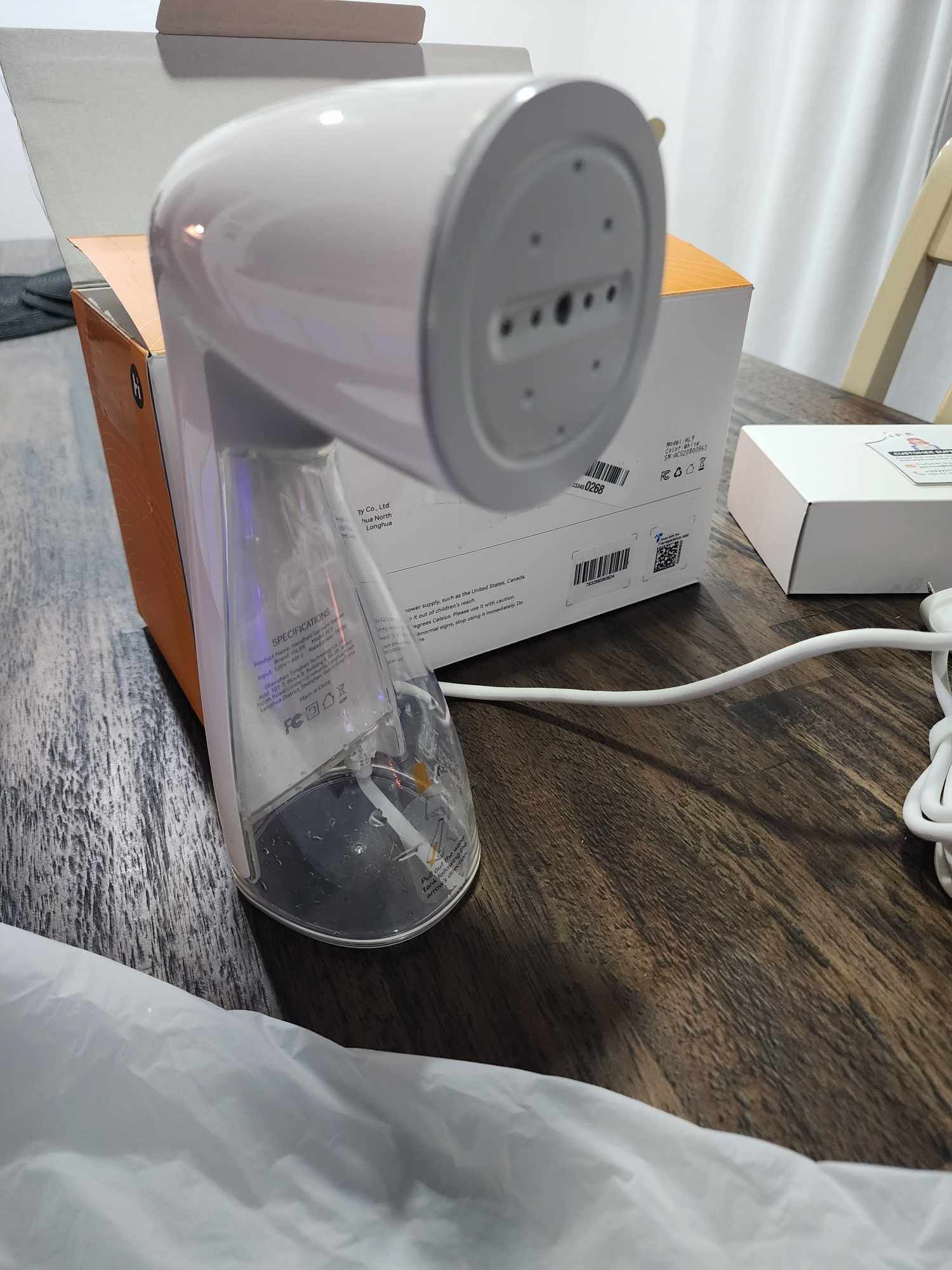 Brand New 1100W Clothes Steamer 