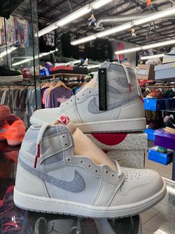 Air Jordan 1 Retro High Sail University Red