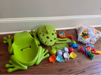 Boon frog bath toy holder and both toys